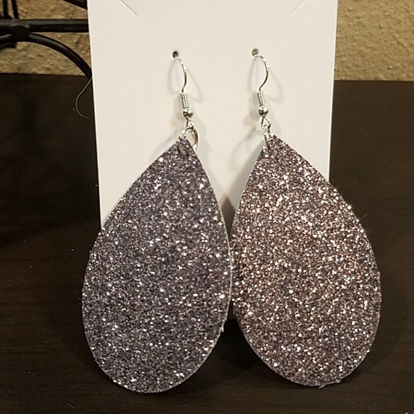Fine Glitter Faux Leather Earrings - Picture 3 of 3